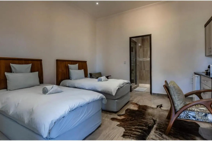 Room 5 of 22