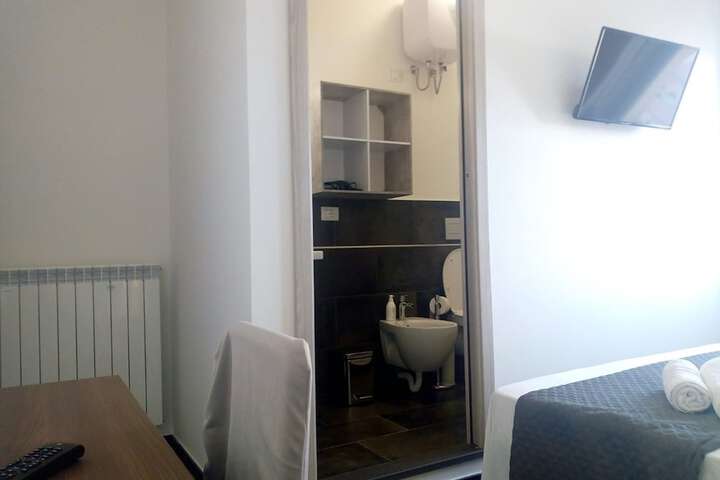 Room 3 of 12