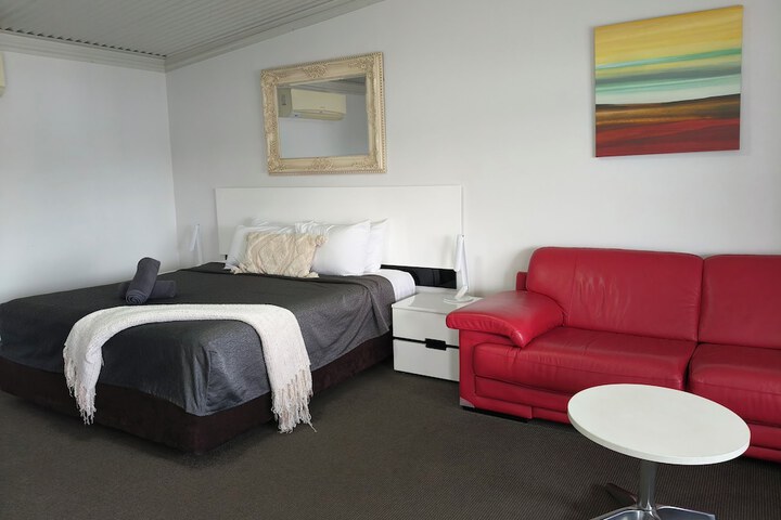 Room 16 of 56