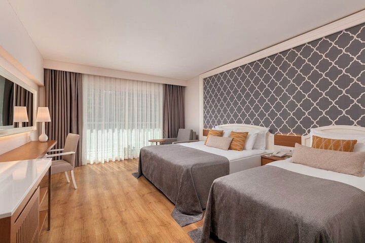 Room 18 of 280