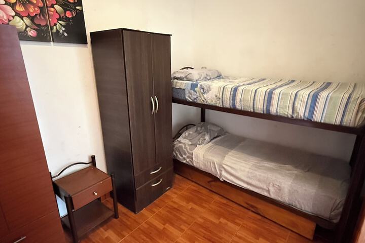 Room 14 of 33