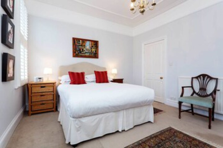 Room 14 of 24