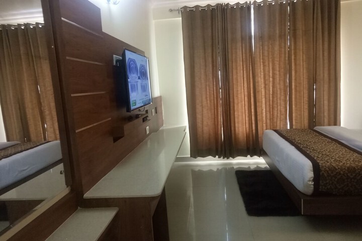 Room 49 of 61