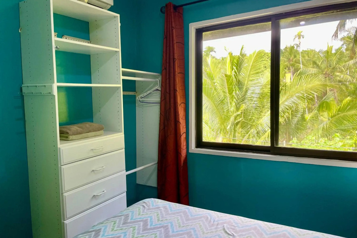 Room 5 of 16