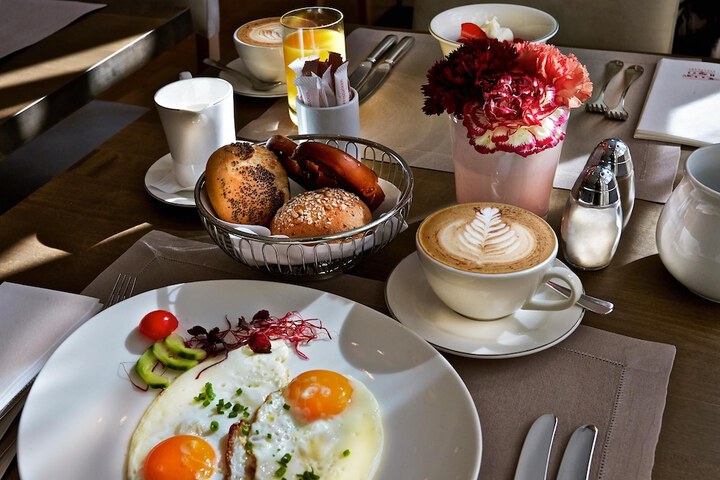 Breakfast/Coffee Service 56 of 85