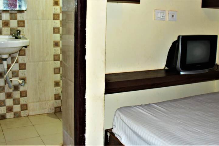 Room 7 of 31
