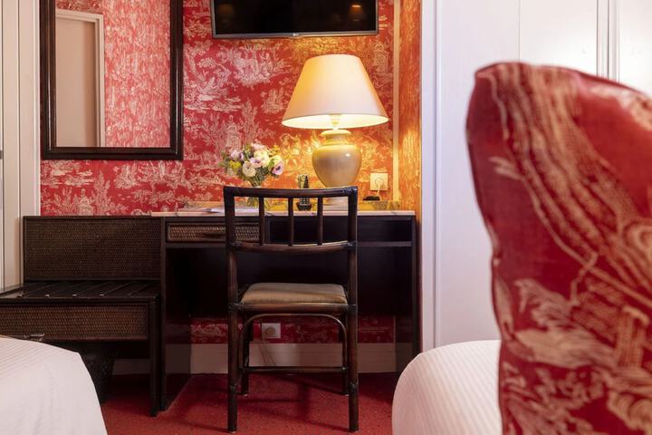 Room 14 of 51
