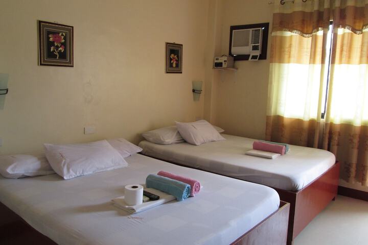 Room 9 of 36