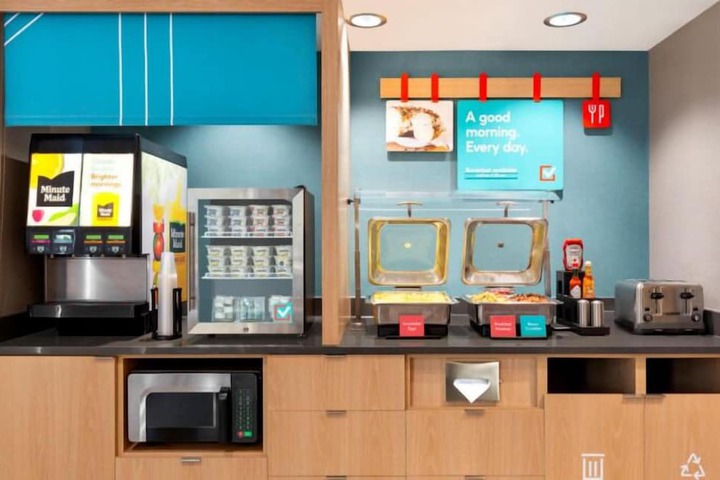 Breakfast area