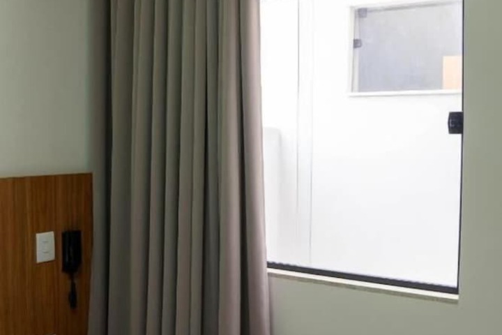 Room 16 of 115