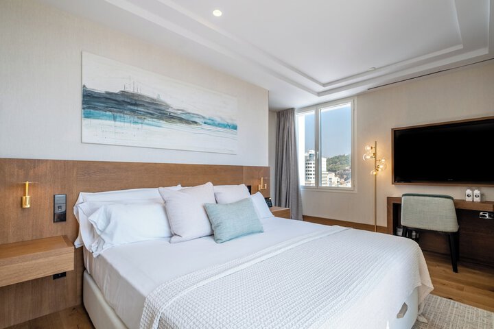 Room 21 of 64