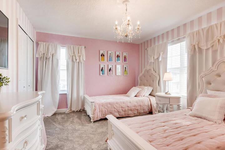 Room 5 of 47