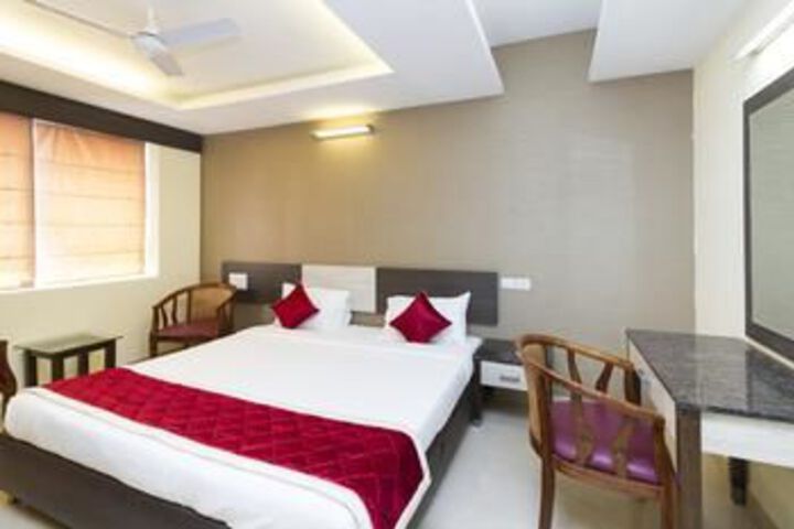 Room 12 of 19