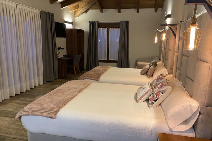 Room 12 of 66