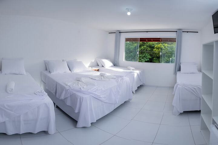 Room 14 of 27