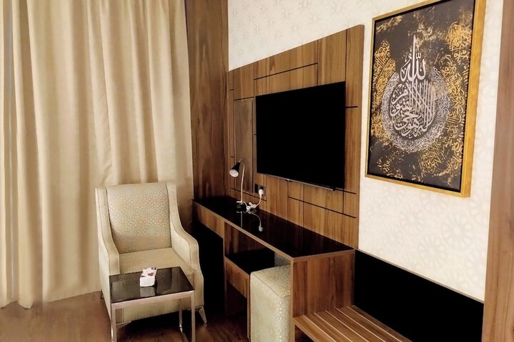 Room 16 of 78