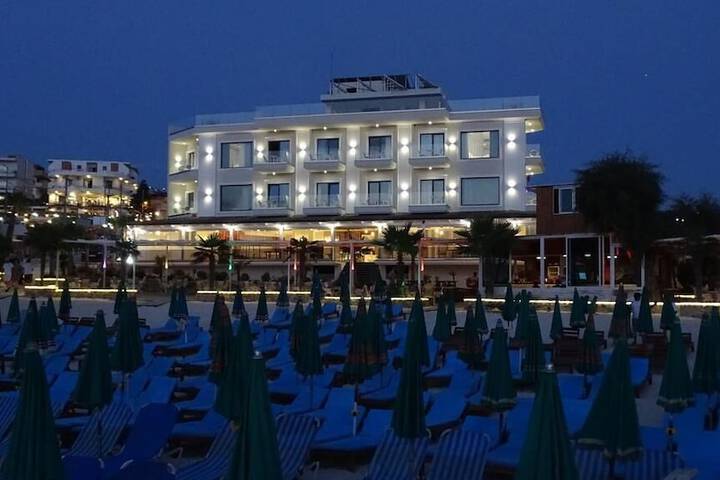 King Hotel Ksamil