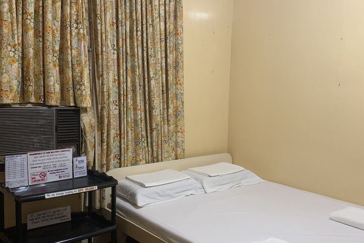 Room 2 of 57