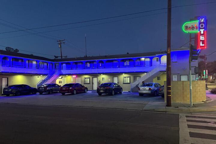 Bobs Motel