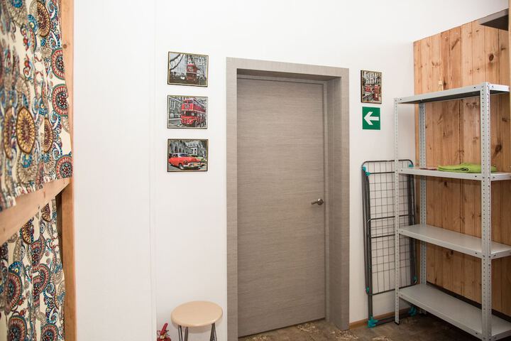 Room 5 of 17