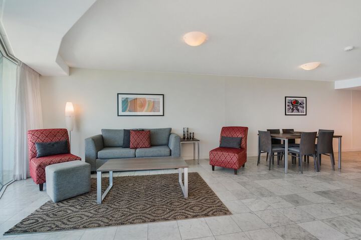 Room 10 of 49
