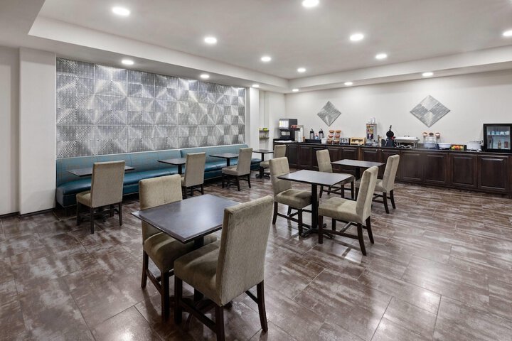 Breakfast/Coffee Service 57 of 76