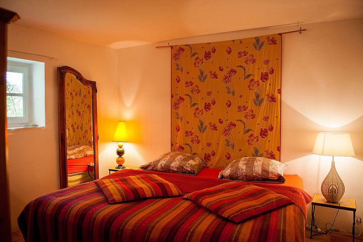 Room 12 of 52