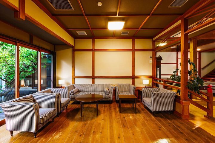 Hotel Lobby