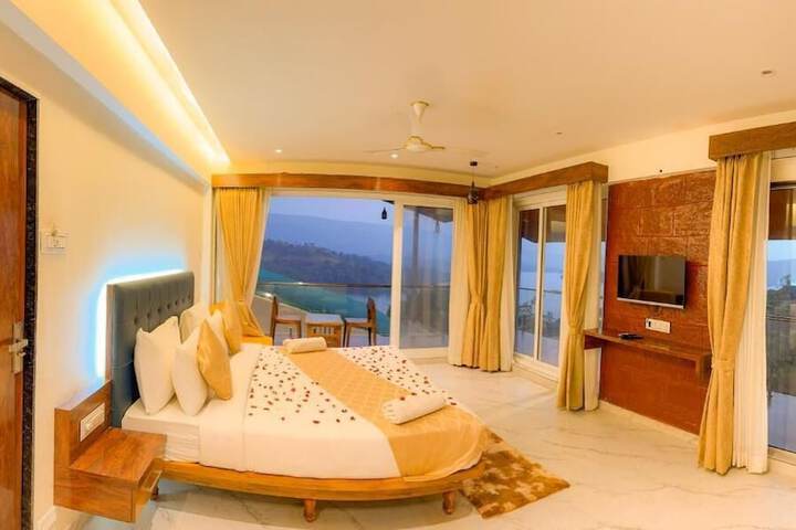 Room 22 of 54