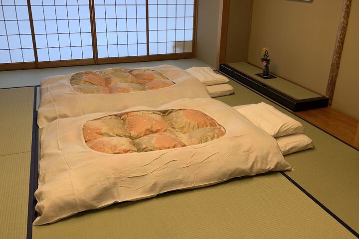 Room 25 of 113