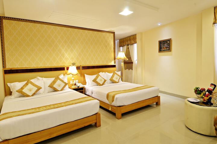 Room 15 of 80