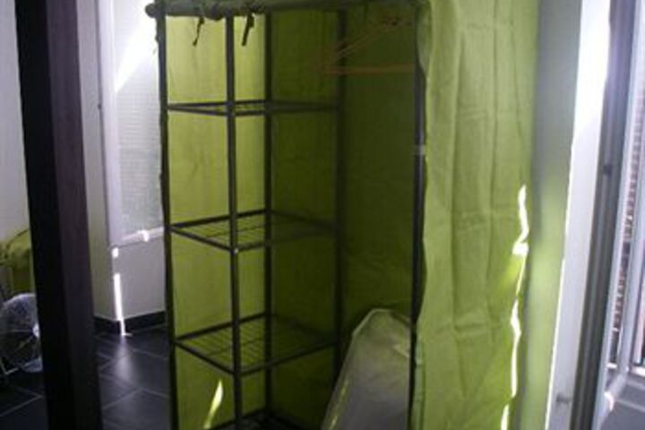 Room 19 of 37