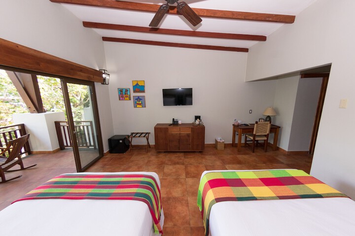 Room 3 of 53