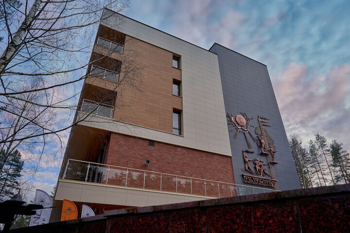 Hotel 114 of 124