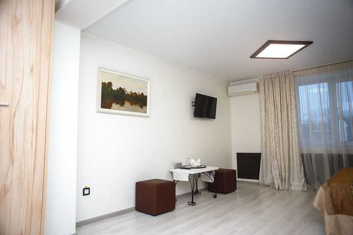 Room 9 of 45