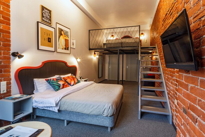 Room 17 of 21