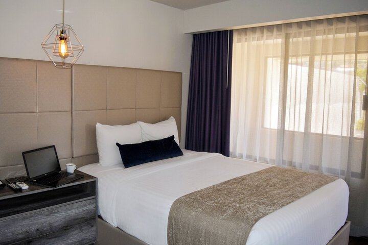 Room 10 of 70