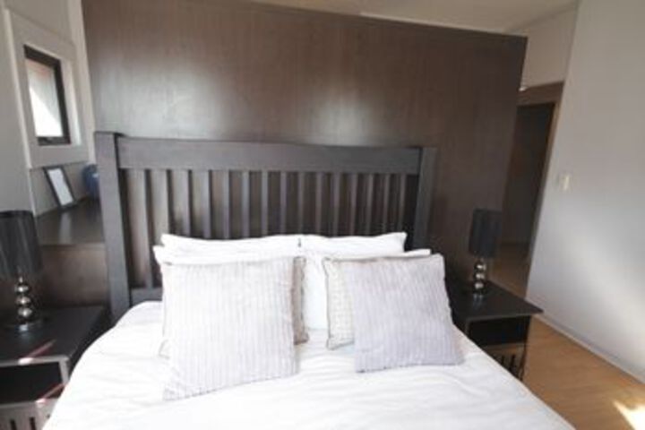Room 9 of 52