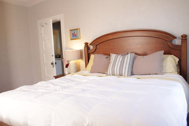 Room 2 of 31