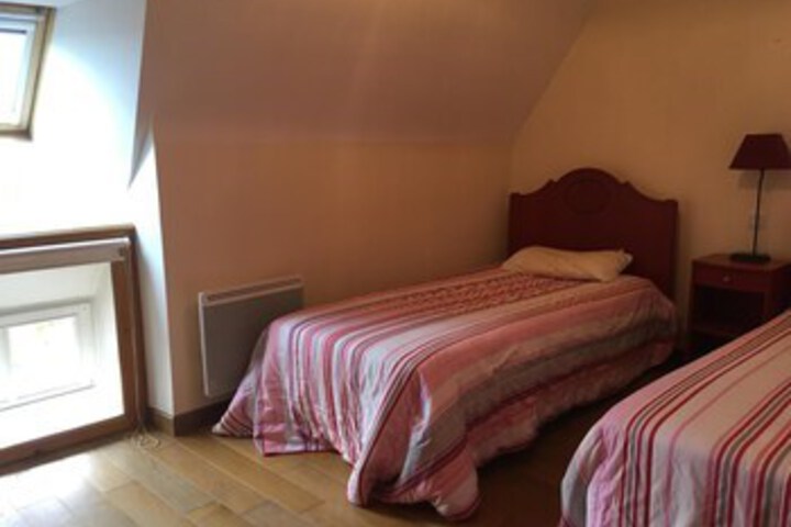 Room 35 of 52