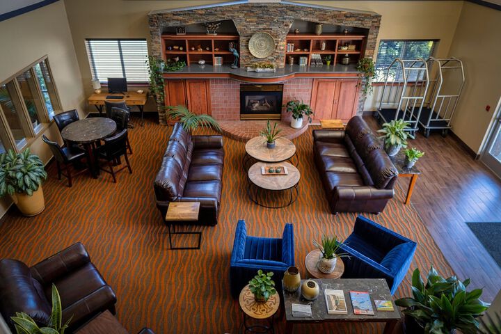 Business Center 20 of 38