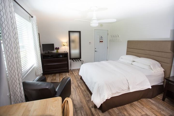 Room 2 of 29
