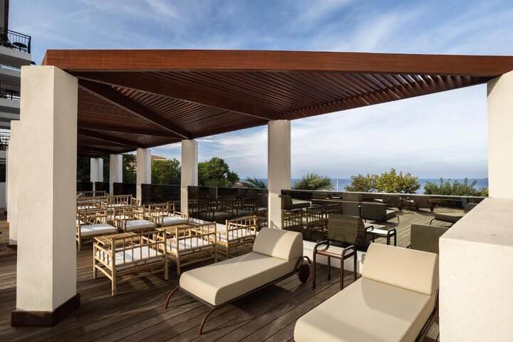 Terrace/Patio 57 of 60