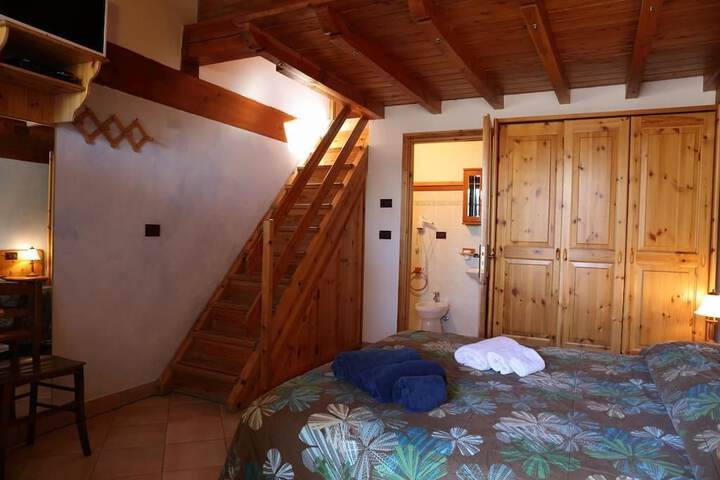 Room 7 of 10