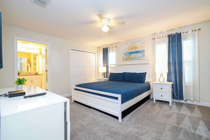 Room 7 of 67