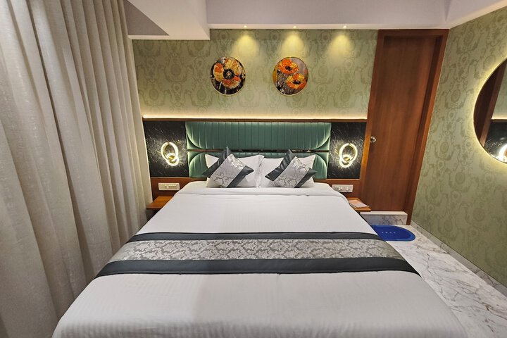 Room 31 of 60