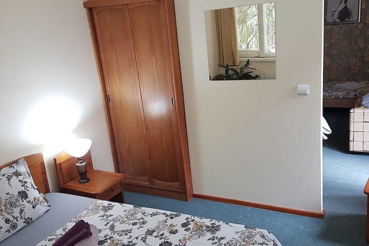 Room 18 of 30