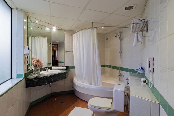Clean Restrooms