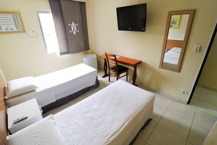 Room 13 of 79