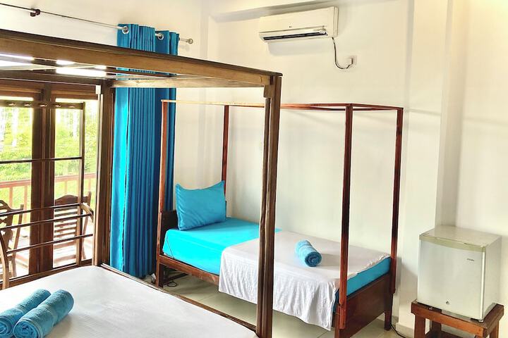 Room 17 of 119